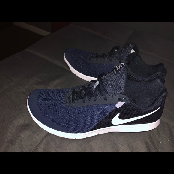 NWOT nike - Picture 1 of 2